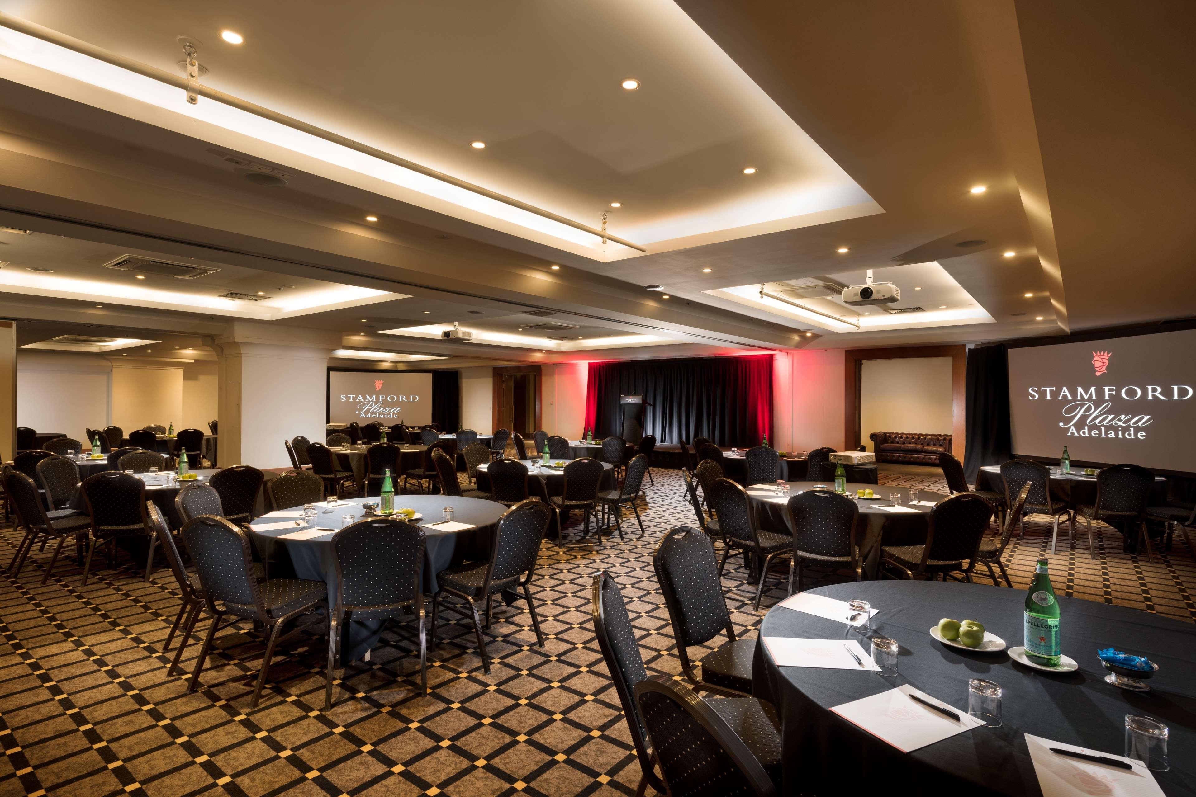 Stamford Plaza Adelaide Hotel Buitenkant foto The ballroom