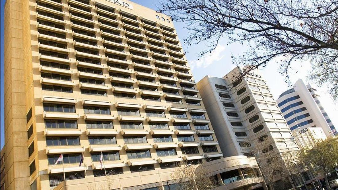 Stamford Plaza Adelaide Hotel Buitenkant foto The National Heart, Lung, Blood and Transplant centre in London