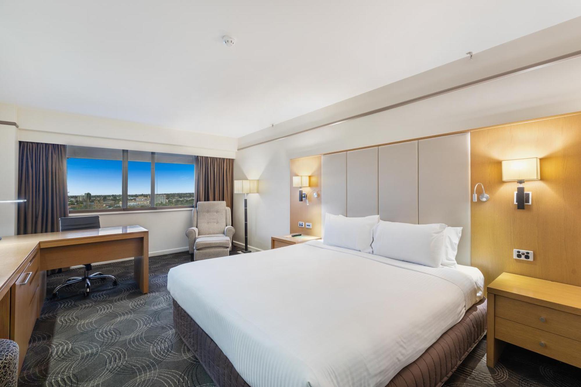 Stamford Plaza Adelaide Hotel Buitenkant foto